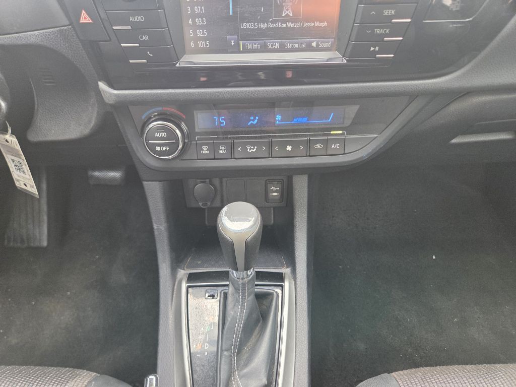 2014 Toyota Corolla Image 23