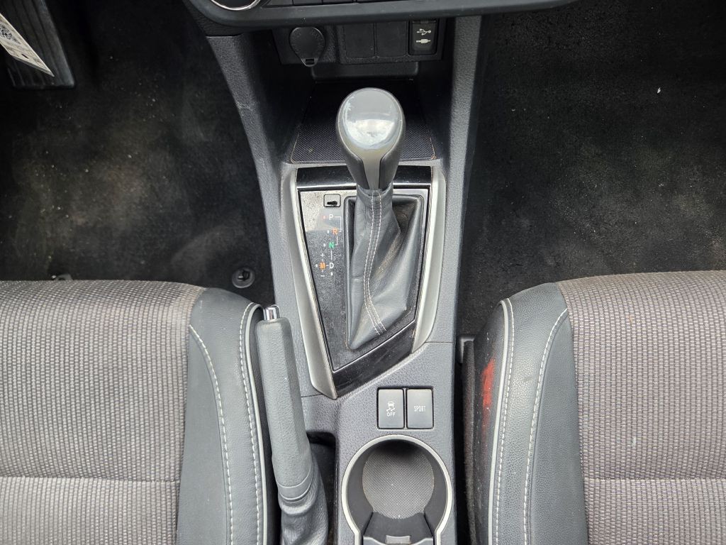 2014 Toyota Corolla Image 24