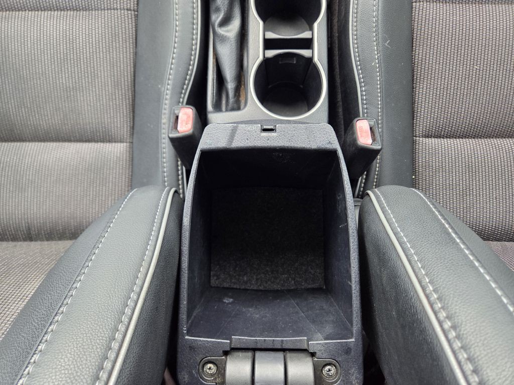 2014 Toyota Corolla Image 28