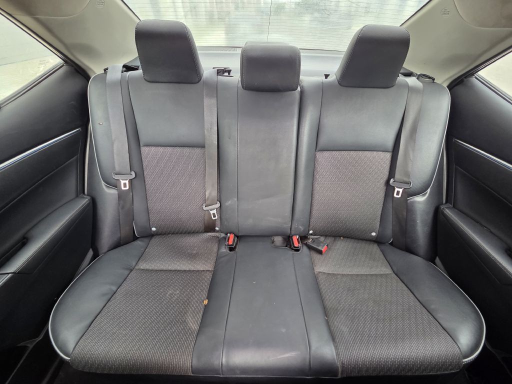 2014 Toyota Corolla Image 32