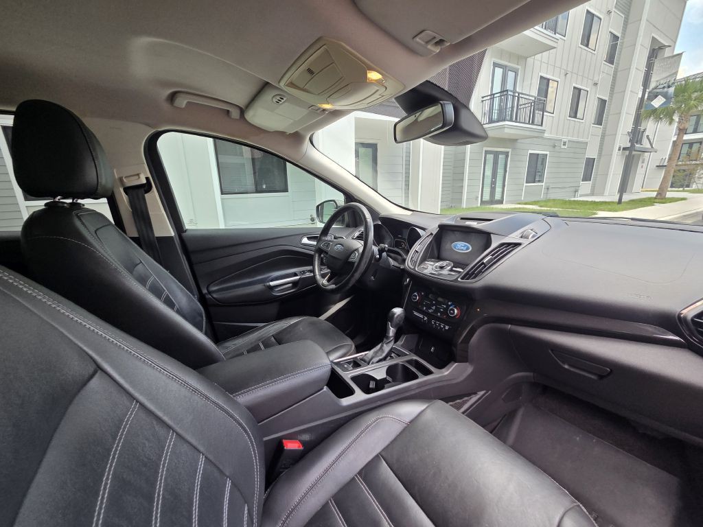 2017 Ford Escape Image 39