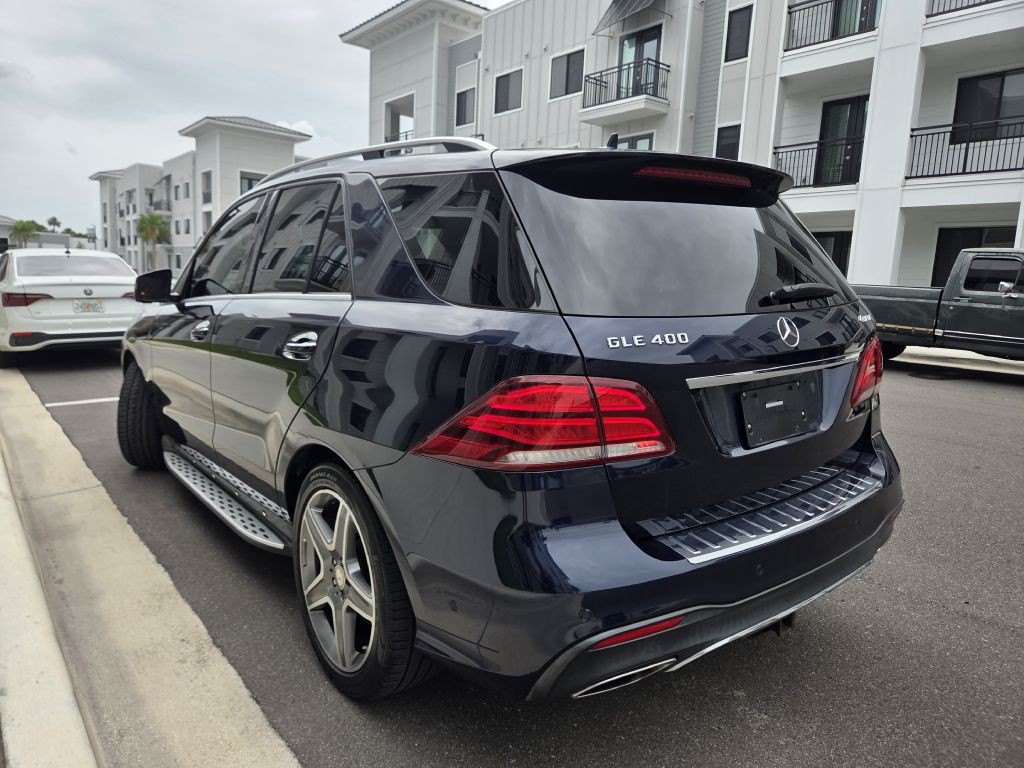 2016 Mercedes-Benz GLE-Class Image 12