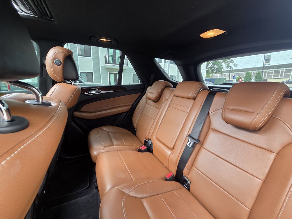 2016 Mercedes-Benz GLE-Class Image 39