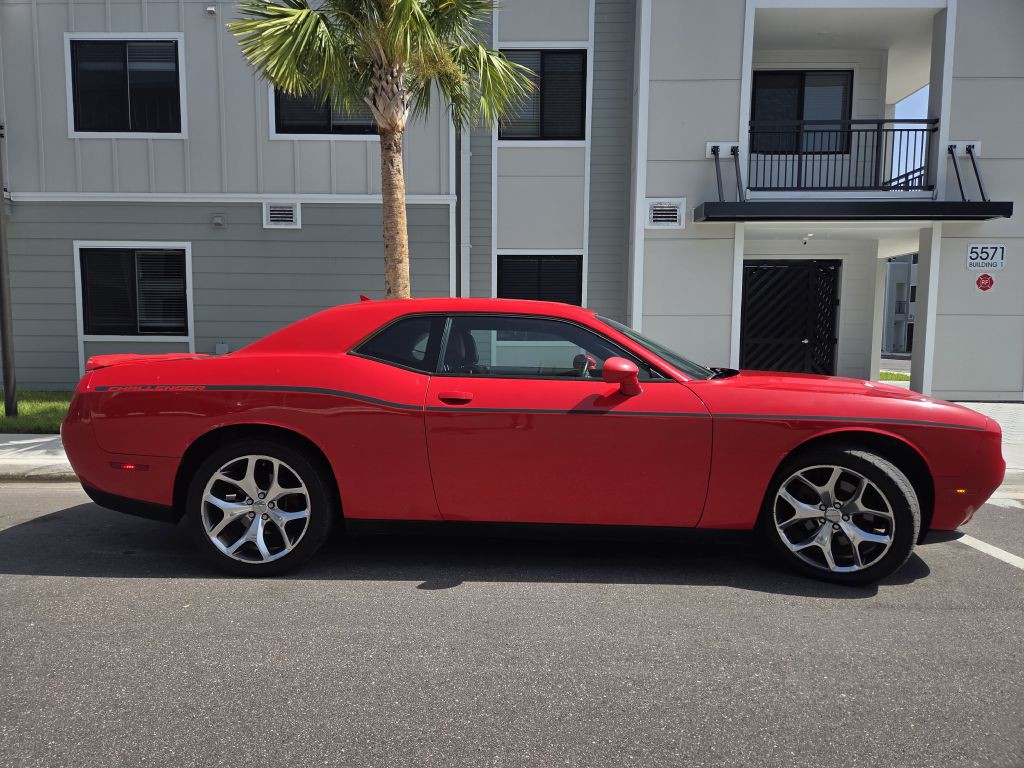 2015 Dodge Challenger Image 5