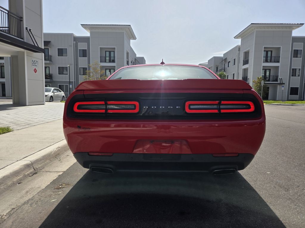 2015 Dodge Challenger Image 7