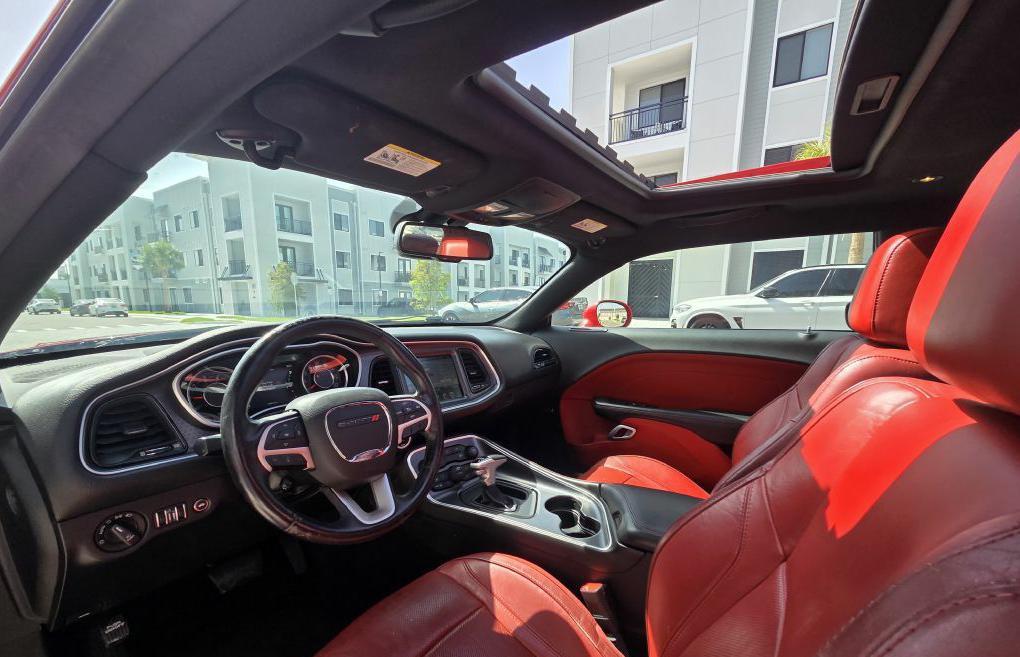 2015 Dodge Challenger Image 20
