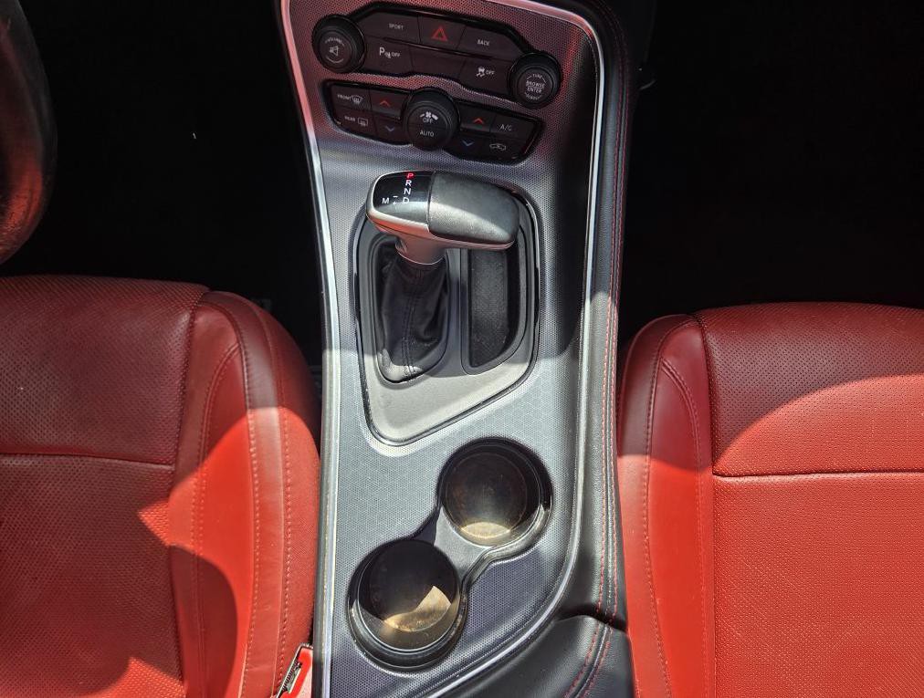 2015 Dodge Challenger Image 36