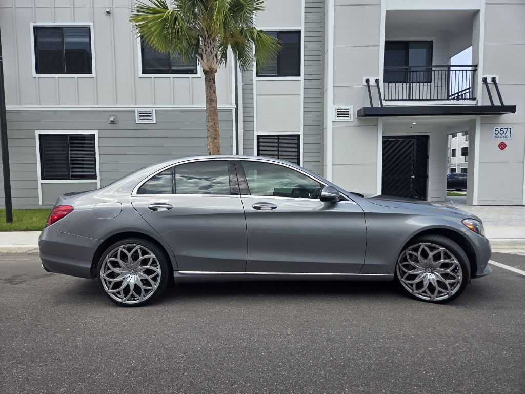 2015 Mercedes-Benz C-Class Image 5