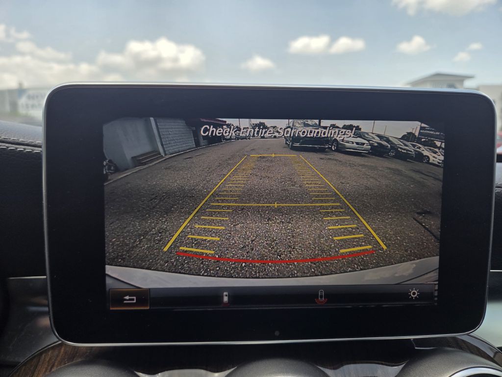 2015 Mercedes-Benz C-Class Image 28