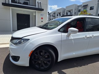 Image for 2020 Chrysler Pacifica Limited ID: 7543171
