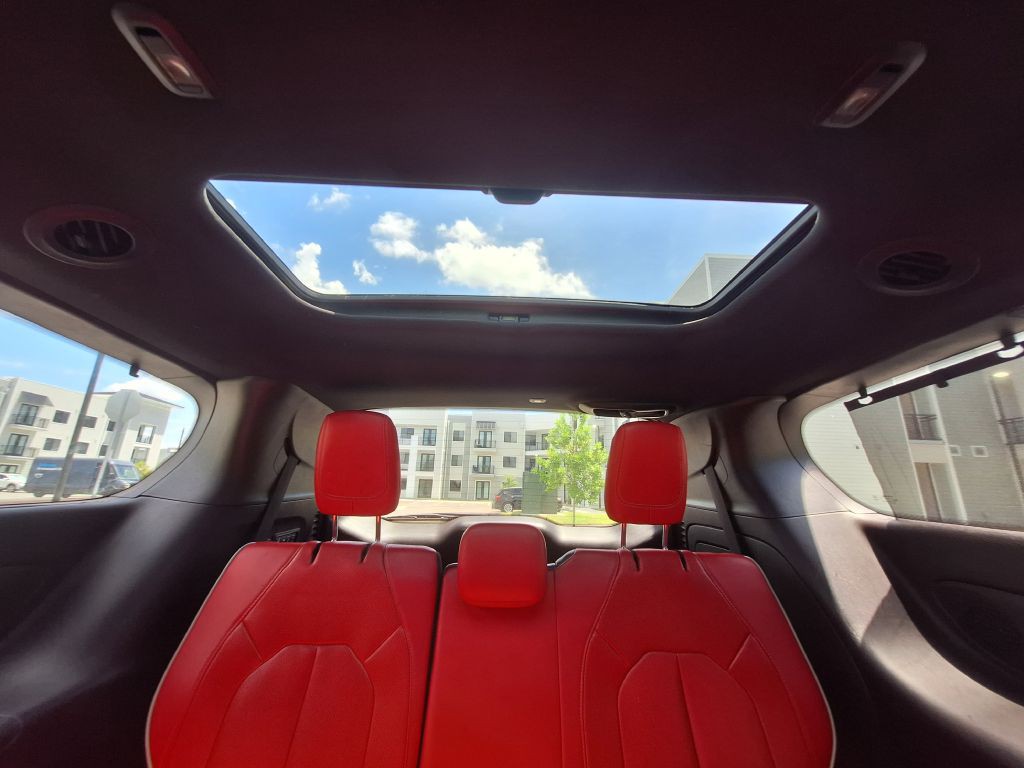2020 Chrysler Pacifica Image 15