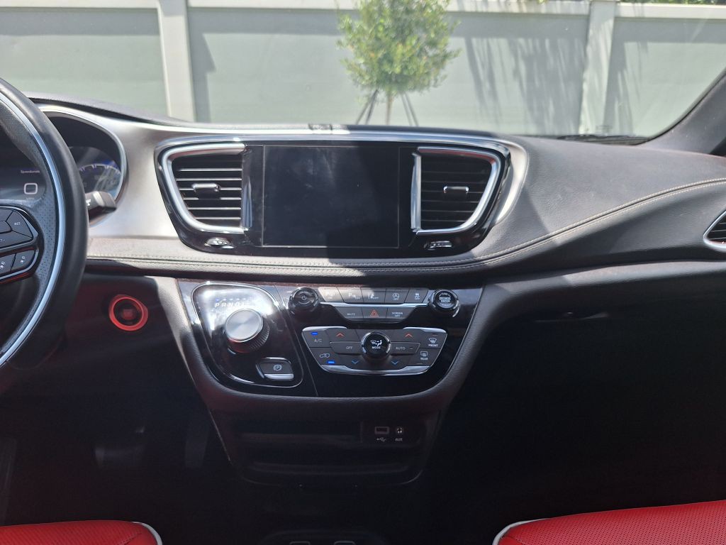 2020 Chrysler Pacifica Image 36