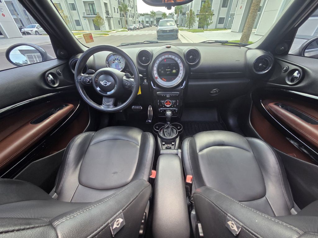 2013 MINI Cooper Image 21