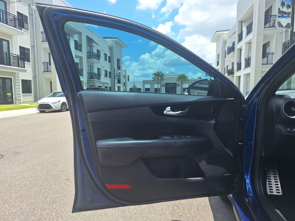 2021 Kia Forte Image 14