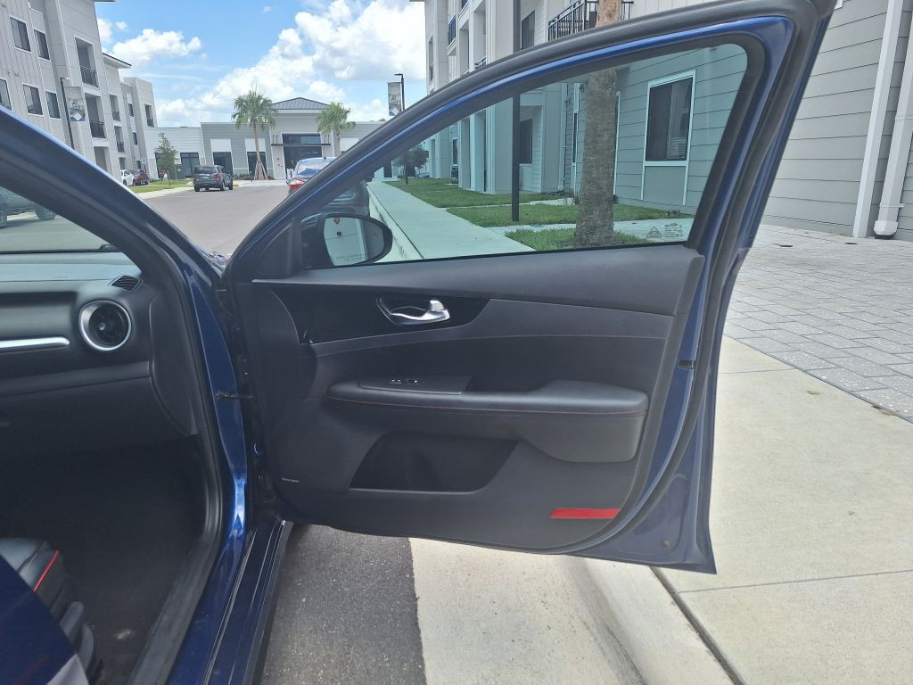 2021 Kia Forte Image 24