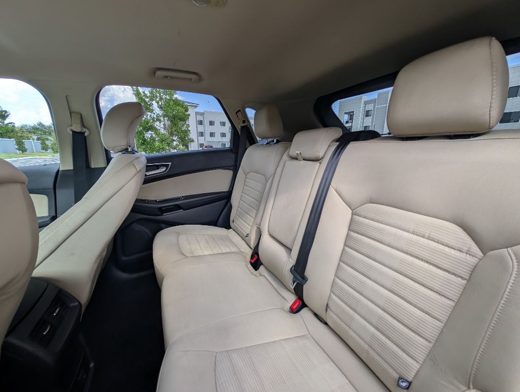 2015 Ford Edge Image 14