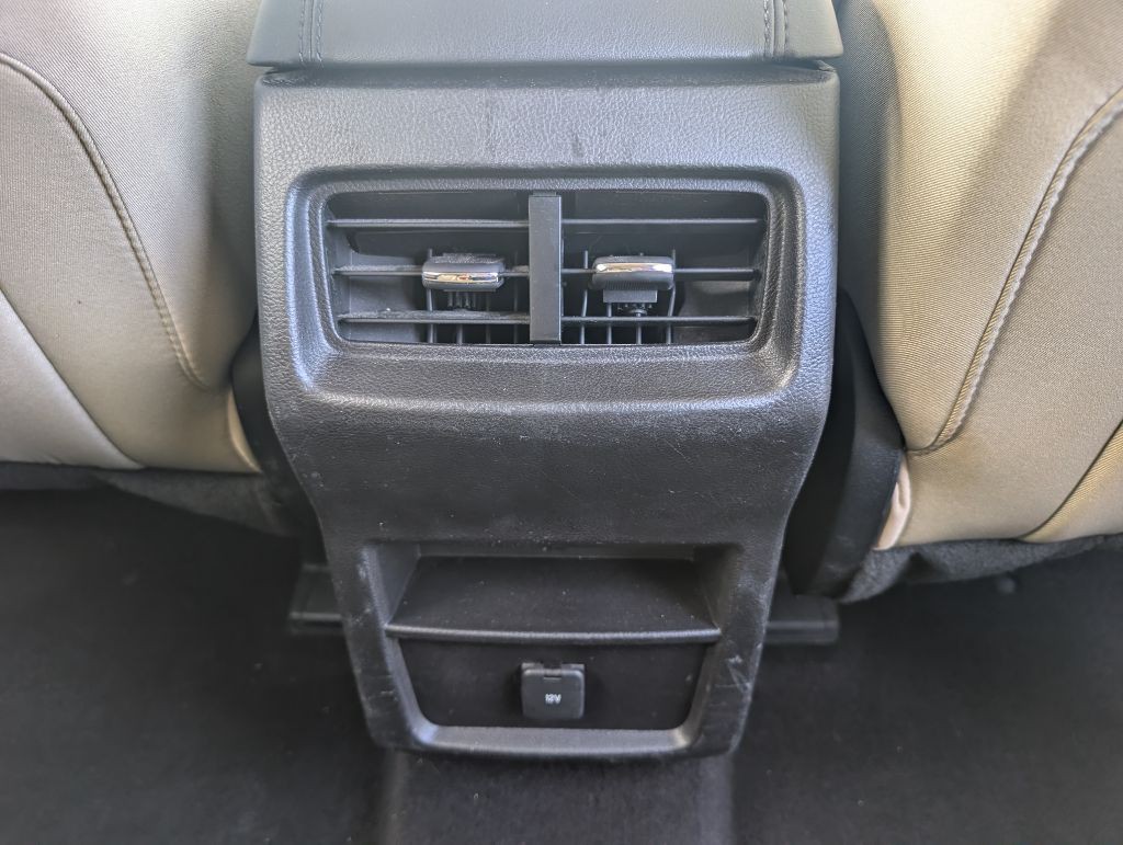 2015 Ford Edge Image 22