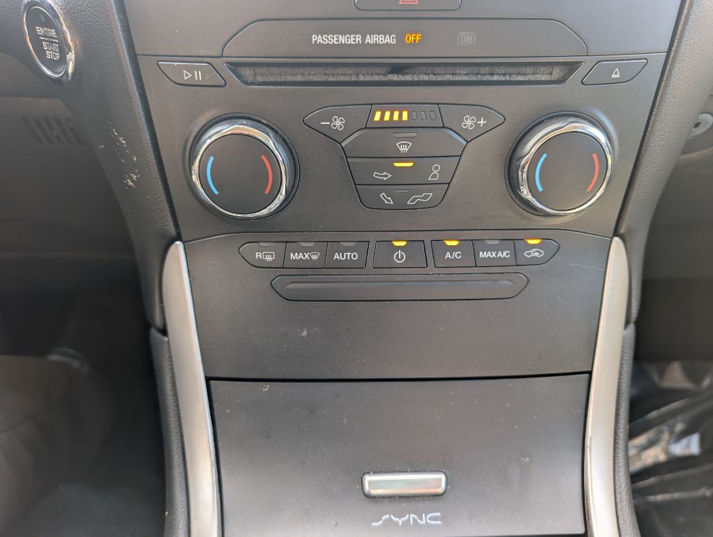 2015 Ford Edge Image 37
