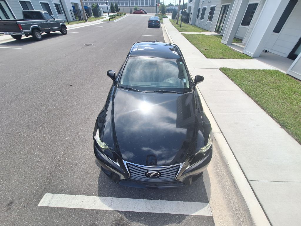 2014 Lexus IS Image 3