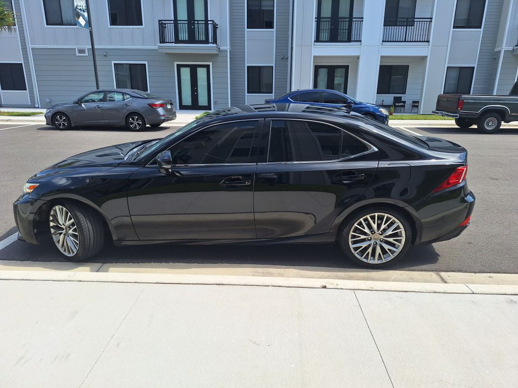 2014 Lexus IS Image 8