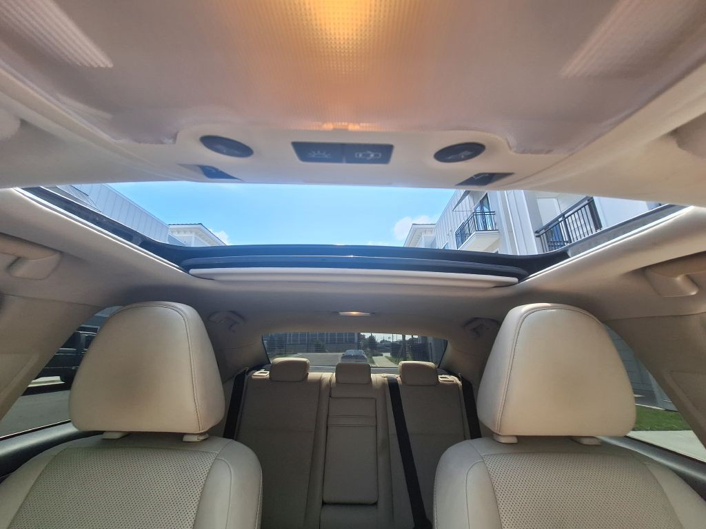 2014 Lexus IS Image 19