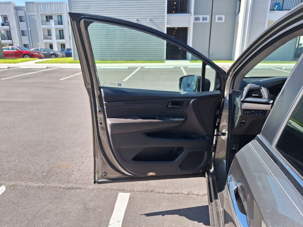 2018 Honda Odyssey Image 13