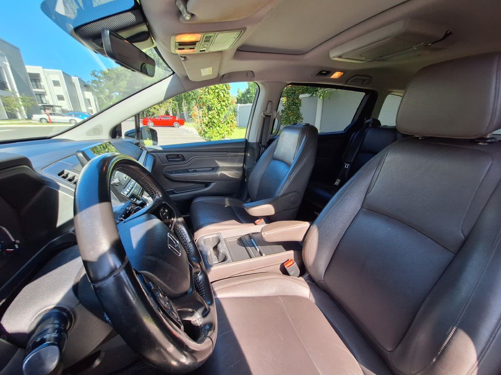 2018 Honda Odyssey Image 15