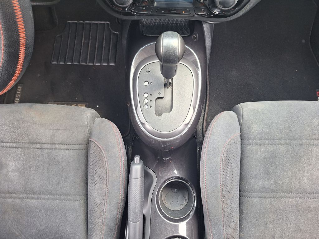 2013 Nissan Juke Image 39