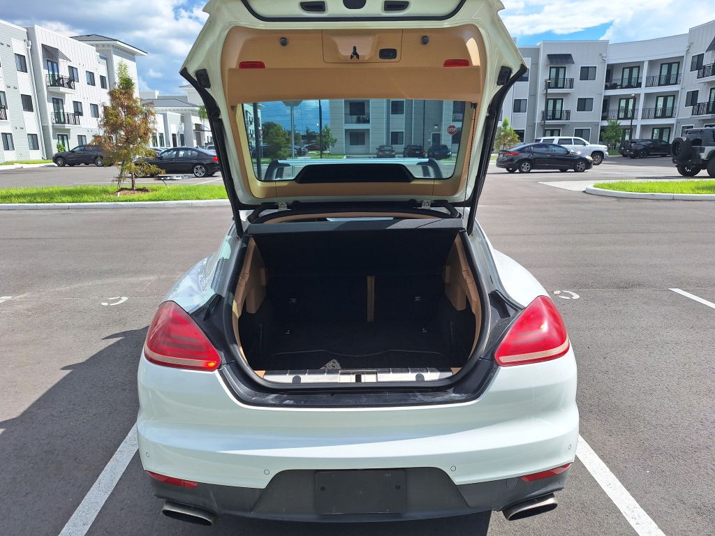 2016 Porsche Panamera Image 11