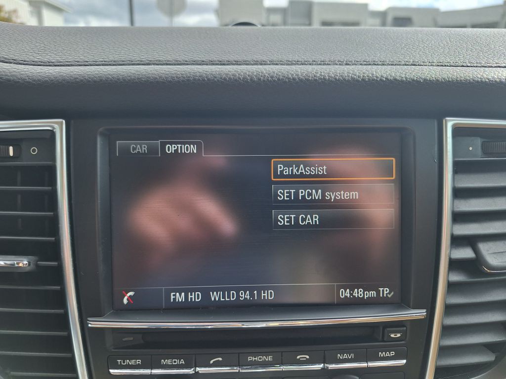 2016 Porsche Panamera Image 57