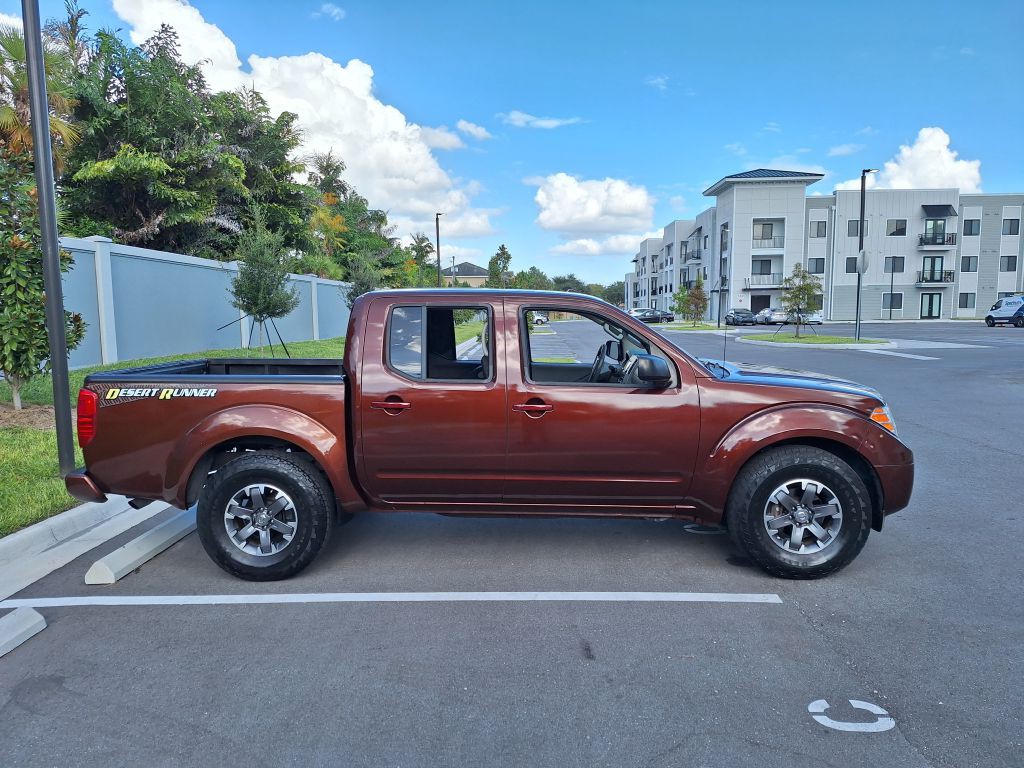 2016 Nissan Frontier Image 5