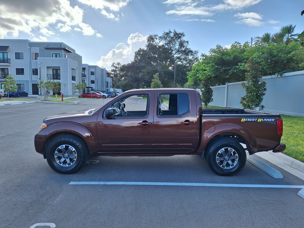 2016 Nissan Frontier Image 8