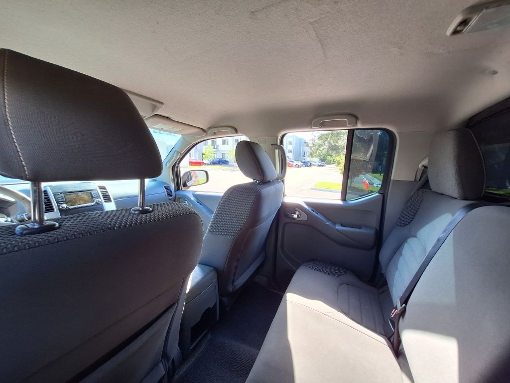 2016 Nissan Frontier Image 18