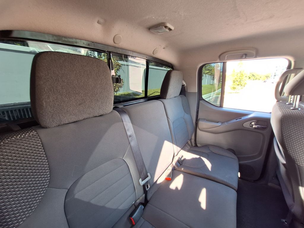 2016 Nissan Frontier Image 22
