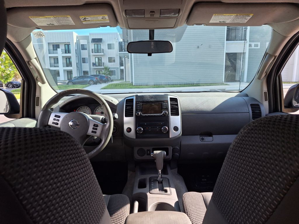 2016 Nissan Frontier Image 26