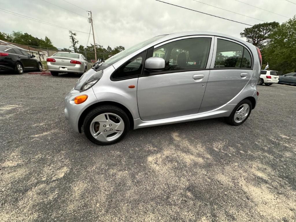 2012 Mitsubishi i-MiEV Image 3