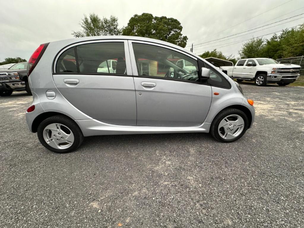 2012 Mitsubishi i-MiEV Image 14