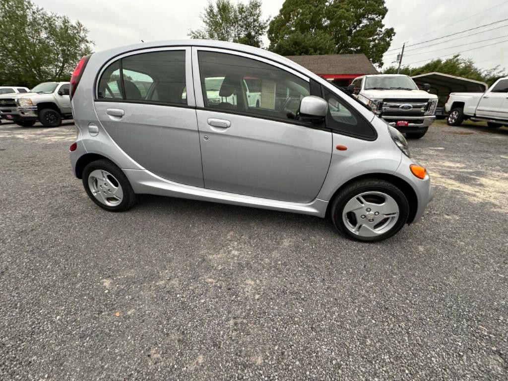 2012 Mitsubishi i-MiEV Image 15