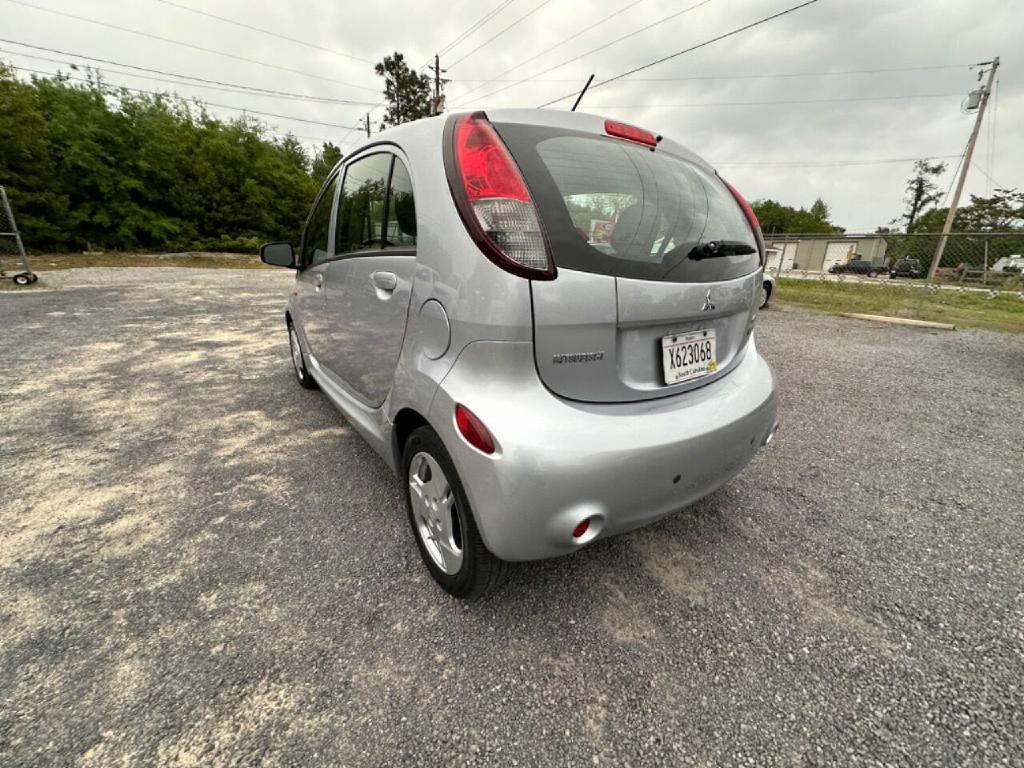 2012 Mitsubishi i-MiEV Image 26