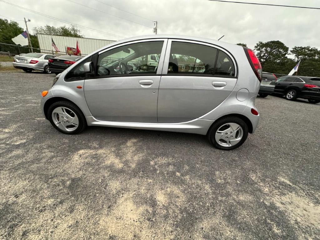 2012 Mitsubishi i-MiEV Image 32