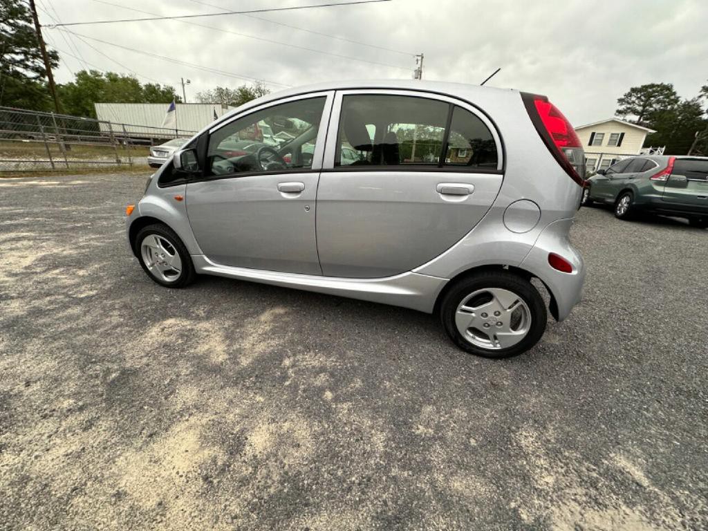 2012 Mitsubishi i-MiEV Image 33