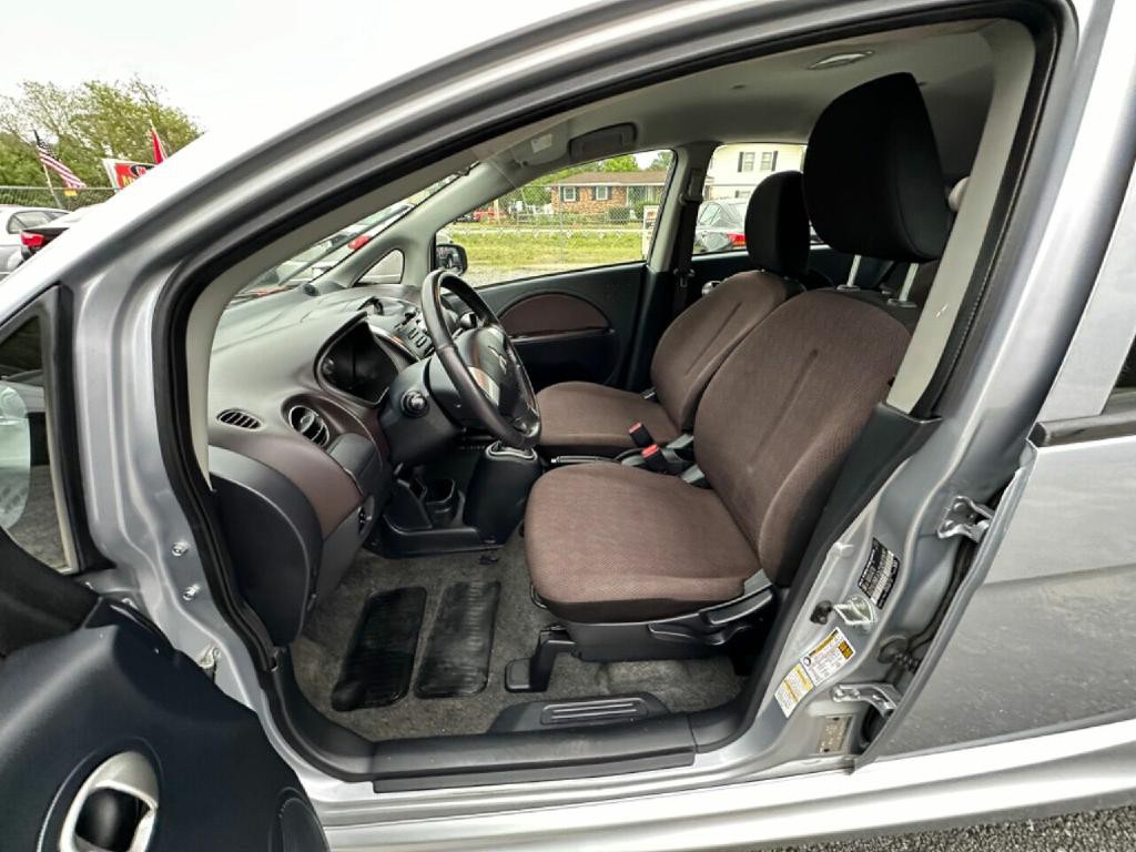 2012 Mitsubishi i-MiEV Image 38