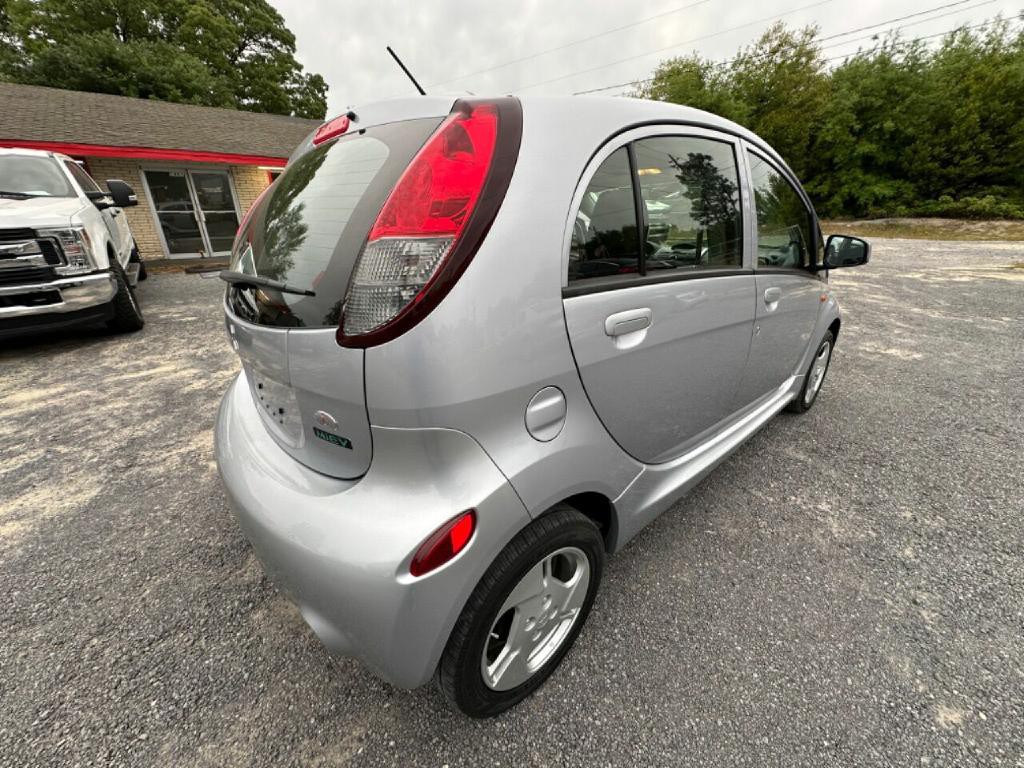 2012 Mitsubishi i-MiEV Image 39