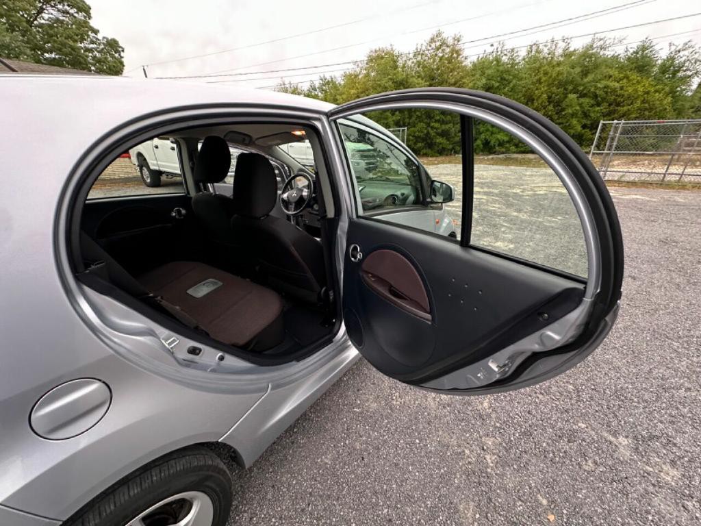2012 Mitsubishi i-MiEV Image 52