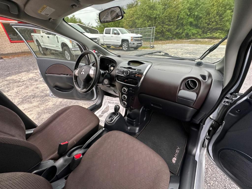 2012 Mitsubishi i-MiEV Image 57