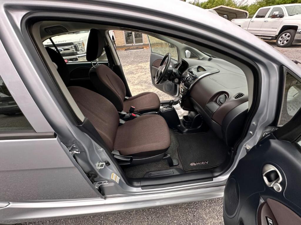 2012 Mitsubishi i-MiEV Image 58