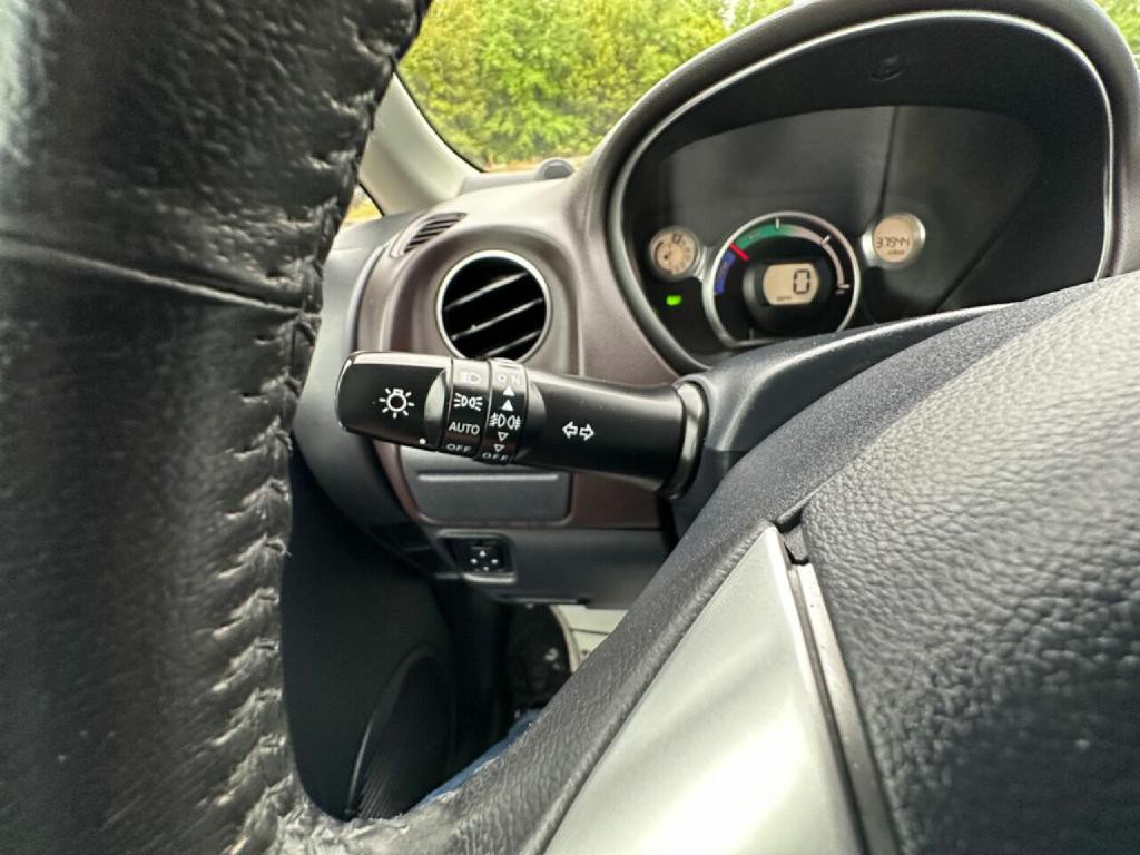 2012 Mitsubishi i-MiEV Image 66