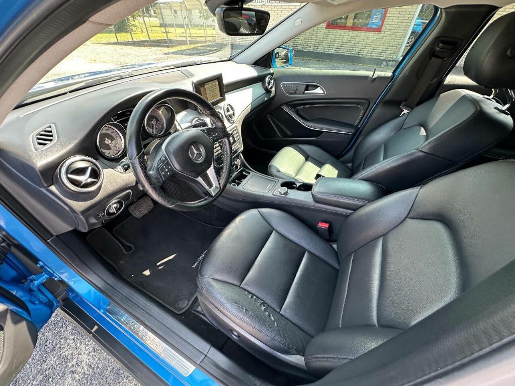 2015 Mercedes-Benz GLA-Class Image 39