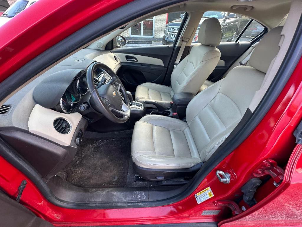 2013 Chevrolet Cruze Image 24