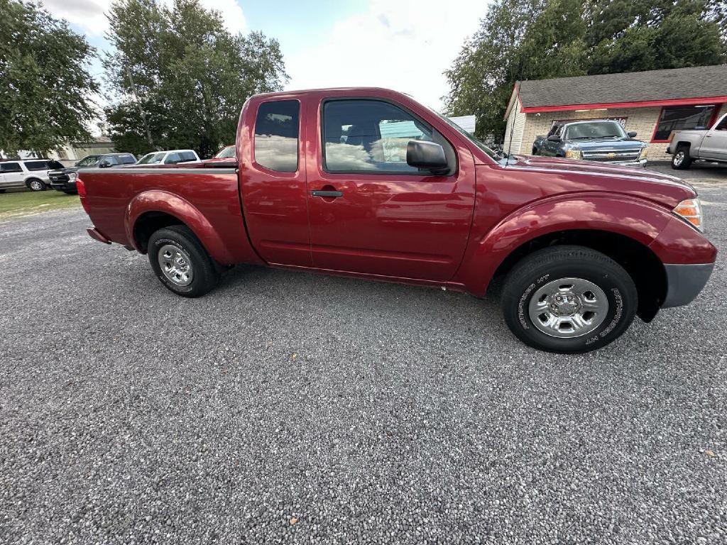 2017 Nissan Frontier Image 3